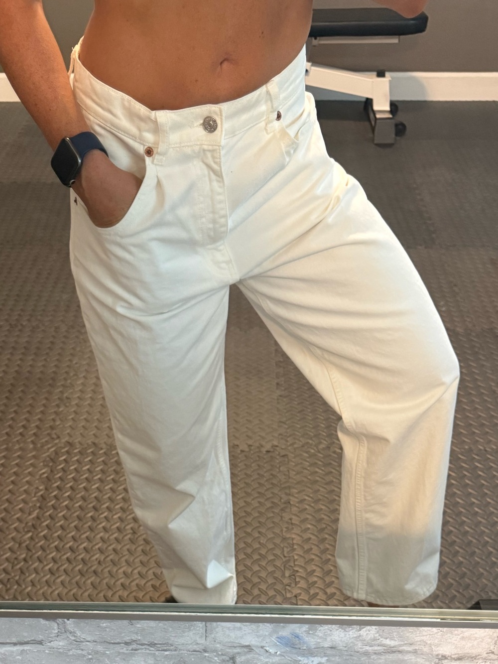 Zara White Wide Leg High wasted Denim Pants- never worn!